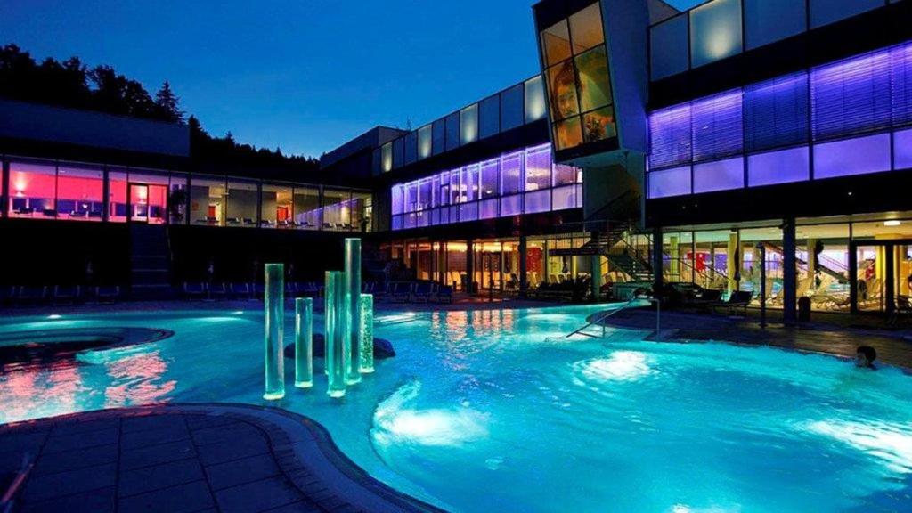 Sunshine Apartment room 1