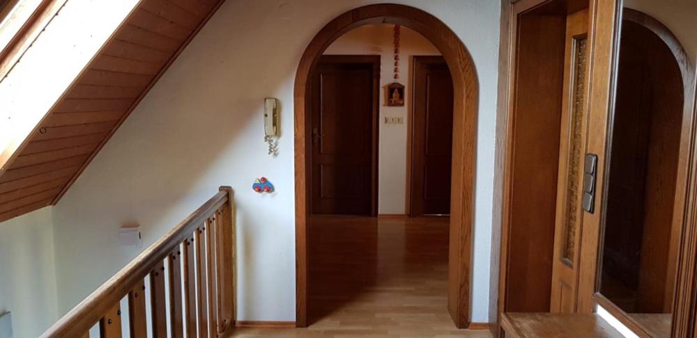 Sunshine Apartment room 3