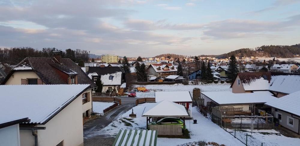 Sunshine Apartment room 5